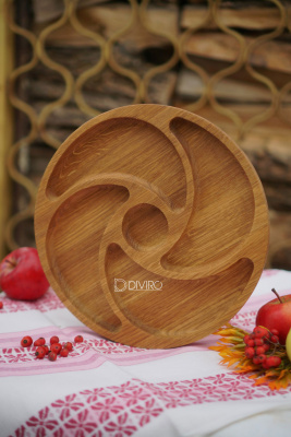 Менажница из дуба на 5 отделений нестандартной формы от мастерской DIVIRO
